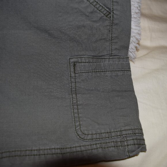 Eddie Bauer Shorts Grey Green 4 - Picture 7 of 7